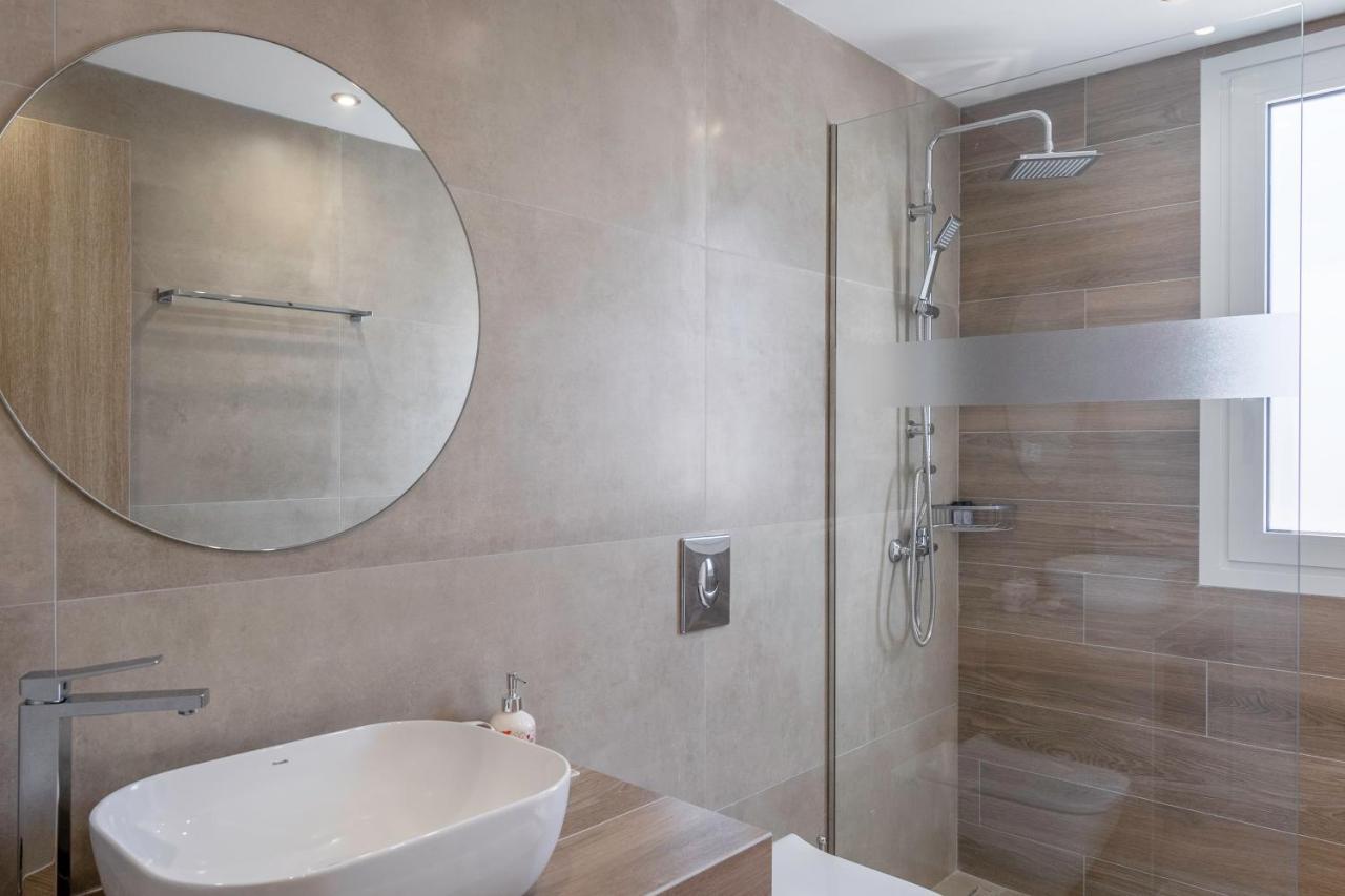 Divine 2Br Apartment In The Heart Of Atina Dış mekan fotoğraf
