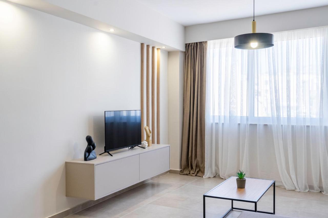 Divine 2Br Apartment In The Heart Of Atina Dış mekan fotoğraf